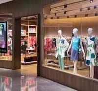 Retail LED Display | Window LED Display | Store LED Display ...