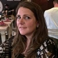 Leanne Winston's Instagram, Twitter & Facebook