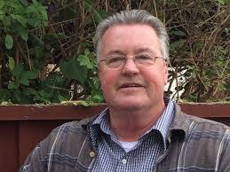 Kari Reeves's Instagram, Twitter & Facebook