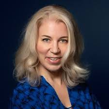 How to lead as a woman under the microscope✨🛡️