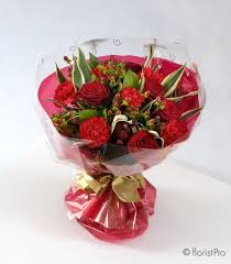 Last minute gifts are a simple part of life—especially when things get stressful and put onto the back burner. Pin By Perla Hernandez On Flores Boutique Flores Boutique Fresh Flowers Unique Gifts Created Especially For You Flowers Delivered Unique Floral Arrangements Flower Boxes