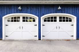 Our carriage style garage doors offer a traditional this garage door looks like a carriage style garage door but opens like an overhead. 15 Types Of Garage Doors 10 And Openers 5 Buying Guide Home Stratosphere