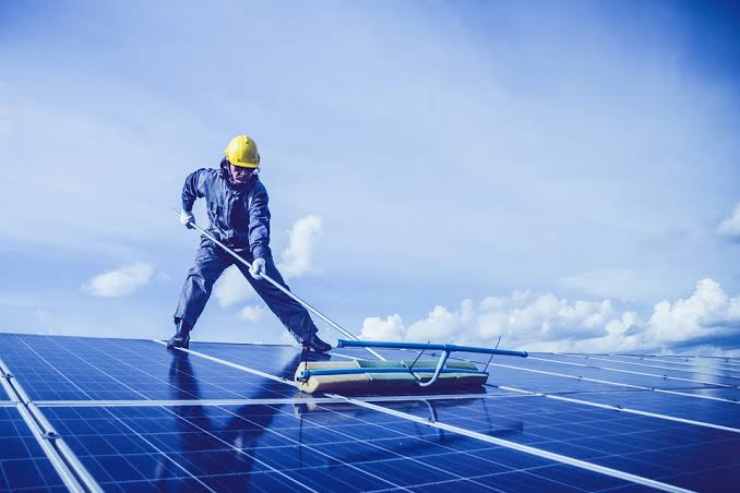 Industrial Rooftop Solar Cleaning