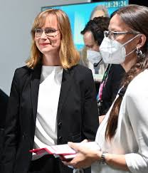 An einem windigen nachmittag im mai steht annalena baerbock zum ersten mal seit langem wieder auf einer realen letzter stimmungstest vor der bundestagswahl. 4wnynd4boz7hom