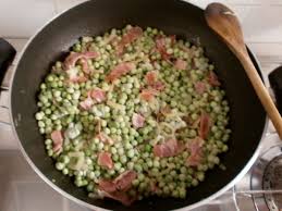 Scopriamo insieme come si prepara passo dopo passo Conchiglie Piselli E Speck Il Cuore In Pentola