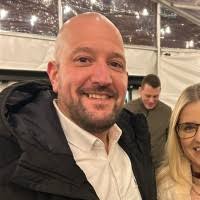 70+ "Dan Crooks" profiles