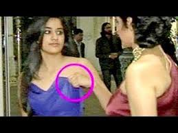 Bollywood top 5 dirtiest wardrobe malfunctions | malfunctions are yet common these days. Heroines Wardrobe Malfunction