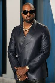 Kanye west — closed on sunday 02:31. Dank Seiner Marke Yeezy So Vermogend Ist Rapper Kanye West Promiflash De