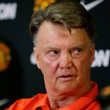 Watch the hilarious moment when Van Gaal forgets Chris Smalling's name