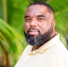 Has anyone used Howies Tours and Beach?