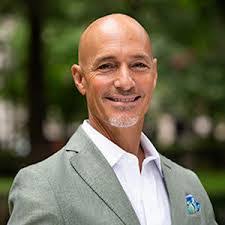 Scott Hickman's Instagram, Twitter & Facebook