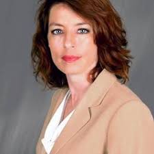 Kathleen Lueck's Instagram, Twitter & Facebook