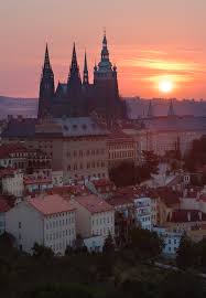 Slunce je nyní ve znamení ryb. Vychod Slunce Za Prazskym Hradem Fotograficke Obrazy