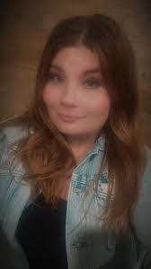 Amanda Forth's Instagram, Twitter & Facebook