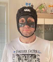 Baník ostrava bohemians 1905 hradec králové jablonec karviná mladá boleslav pardubice sigma olomouc slavia prague slovacko slovan liberec sparta prague teplice viktoria goalkeepers. Sk Slavia Prague En On Twitter Helmet And Mask From Kevlar Fabrics Have Arrived As A Goalkeeper I Got Used To Play With Pain I Want To Be Back As Soon As