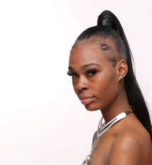 Belinda Minor's Instagram, Twitter & Facebook