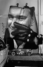 Marc Holm reinventa i ritratti delle celebrities