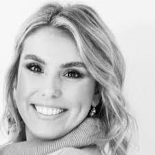 Jamie Cavanaugh's Instagram, Twitter & Facebook