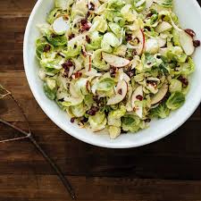 Salade De Choux De Bruxelles Et D Endives Ricardo Recipe Endive Salad Vegetable Recipes Brussel Sprouts