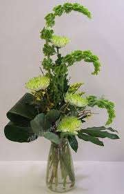 St Patrick S Day Vase Flower Arrangements Creative Flower Arrangements Church Flower Arrangements