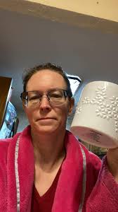 Gooood morning!! ☀️ I'm BACK! Had a really nice time off getting married,  but happy to be bringing you the news again!