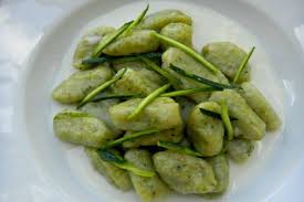 Celiachia e problemi da glutine, ricette e prodotti gluten free e bio, vegan, per intolleranze o allergia. Ricetta Degli Gnocchi Di Zucchine Senza Glutine Buonissimi Ricetta Ricette Gnocchi Pasti Fit