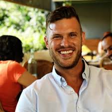 I made $0 for 16 months. Do you know how much you have to suck at business  to pull this off? A lot. Do you know how crazy you have to be