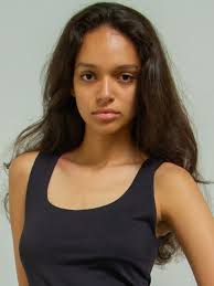 Barbara Almeida's Instagram, Twitter & Facebook