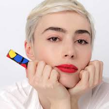 ELLEBeautyCrush : le rouge à lèvres rouge customisable d'Elsa Muse