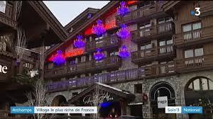 D'après l'insee, le revenu médian dépassé ici les 3 800 euros par mois, mais la réalité est plus nuancée. Archamps Village Le Plus Riche De France