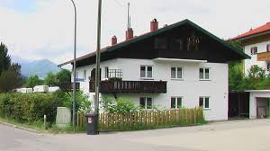 Erleben sie natur pur in traditionell bayerischer gemütlichkeit. 3 Zimmer Wohnung Zu Vermieten Tirolerstrasse 56 83242 Reit Im Winkl Traunstein Kreis Mapio Net