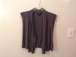 Iz Byer California S Gray Shawl Vest No Sleeves Thin Material 100 Rayon