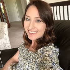 Tracy Moy's Instagram, Twitter & Facebook