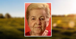 Brenda Beam's Instagram, Twitter & Facebook