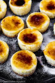 You will need about 4 bricks of cream cheese, quite a few eggs, a nice amount of. Mini Creme Brulee Cheesecakes Recipe Queenslee Appetit Dessert Bites Creme Brulee Cheesecake Savoury Cake