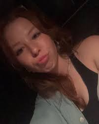 Hey everyone! My name is Sienna Carter and I'm from Bandera, Texas, a small  town in the hill country. UT is my top choice and I am auto admit, so I have