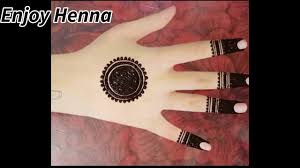 #mandalatikki #goltikkijmehndi #stylishmehndi #tattodesign ##latestmehndi #fashionlok. Traditional Gol Tikki Mehndi Design Easy Mehndi Design Back Hand Mehndi