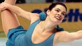 Ihr mann wollte ihrer konkurrentin das knie zertrümmern lassen, sie selbst ging als eishexe in die geschichte ein. Nancy Kerrigan Familiendrama Tragische Eisprinzessin Panorama Sz De