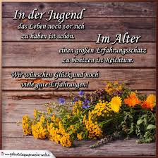 Gluckwunsche Zum Geburtstag Mit Blumen Auf Holz Schone Spruche Geburtstag Spruche Zum Geburtstag Schone Geburtstagsspruche