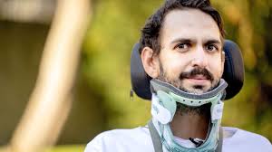 Carl blev lam efter cykelløb: Nu samler klub ind