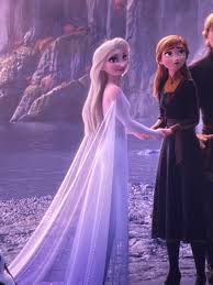 Elsa of arendelle is a fictional character who appears in walt disney animation studios' 53rd animated film frozen and its sequel frozen ii. Frozen 2 Elsa New Fifth Element White Dress Dress Element Elsa Frozen White Disney Prinzessin Frozen Elsa Frozen Prinzessin