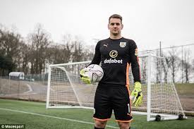 Tom heaton's transfer is finally set to be completed and obviously, he didn't cost even a single penny. Tom Heaton Eyeing England Place At World Cup After Injury Troubles Daily Mail Online