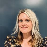 Natalie Melvin's Instagram, Twitter & Facebook