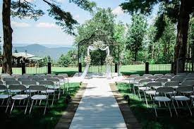 It also features an outdoor reception area on the roof of the 8th floor complete with two traditional thai pavilions that. Wedding Venues In Richmond Va 83 Venues Pricing Availability