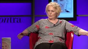 Katia ricciarelli parla della sua vita di ieri e di oggi in vicende personali intrecciate alle avventure delle grandi interpretazioni di traviata, tosca, mimì, desdemona e molte altre. Katia Ricciarelli Io Gelosissima Di Carreras Come Di Pippo Baudo Youtube