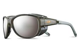 If your item does not suit you, we offer you the possibility to resell the item without commission. Explorer 2 0 Whittaker Mountaineering