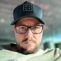 500+ perfis com “Grimm”