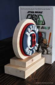 Diy Scrolled Bookends Boston Team Logos Jaime Costiglio Bookends Diy Team Logo