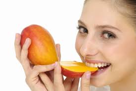 Study Finds Eating Mangoes Reduces Women's Facial Wrinkles