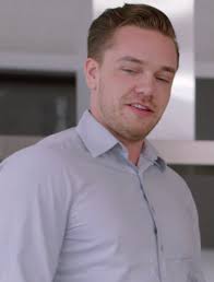 Kyle Mason's Instagram, Twitter & Facebook